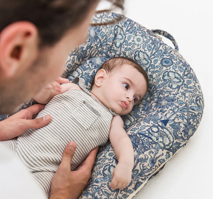 Deluxe+ Dock (0 to 8 months) Pink & Rose