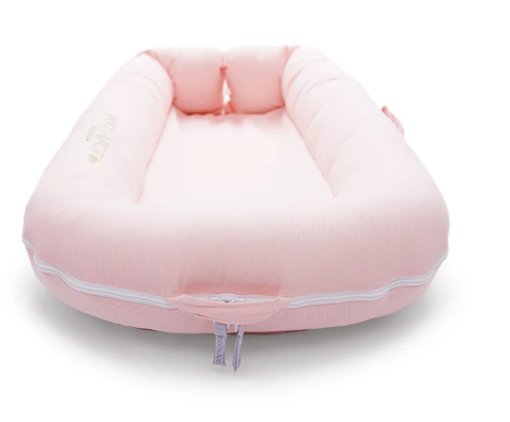 Deluxe+ Dock (0 to 8 months) Strawberry Cream