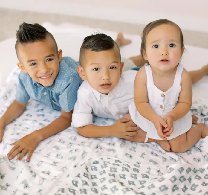 Essentials Cotton Muslin blanket (120cm)