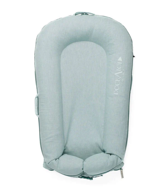 Deluxe+ Dock (0 to 8 months) Marine Chambray