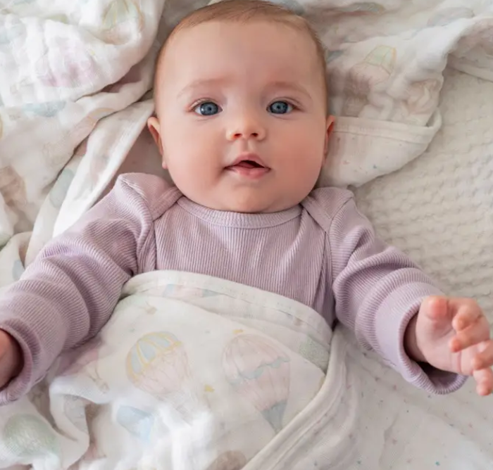 Essentials Cotton Muslin Blanket above the clouds (120cm)